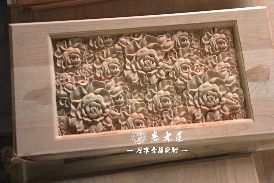 實木雕花圖片