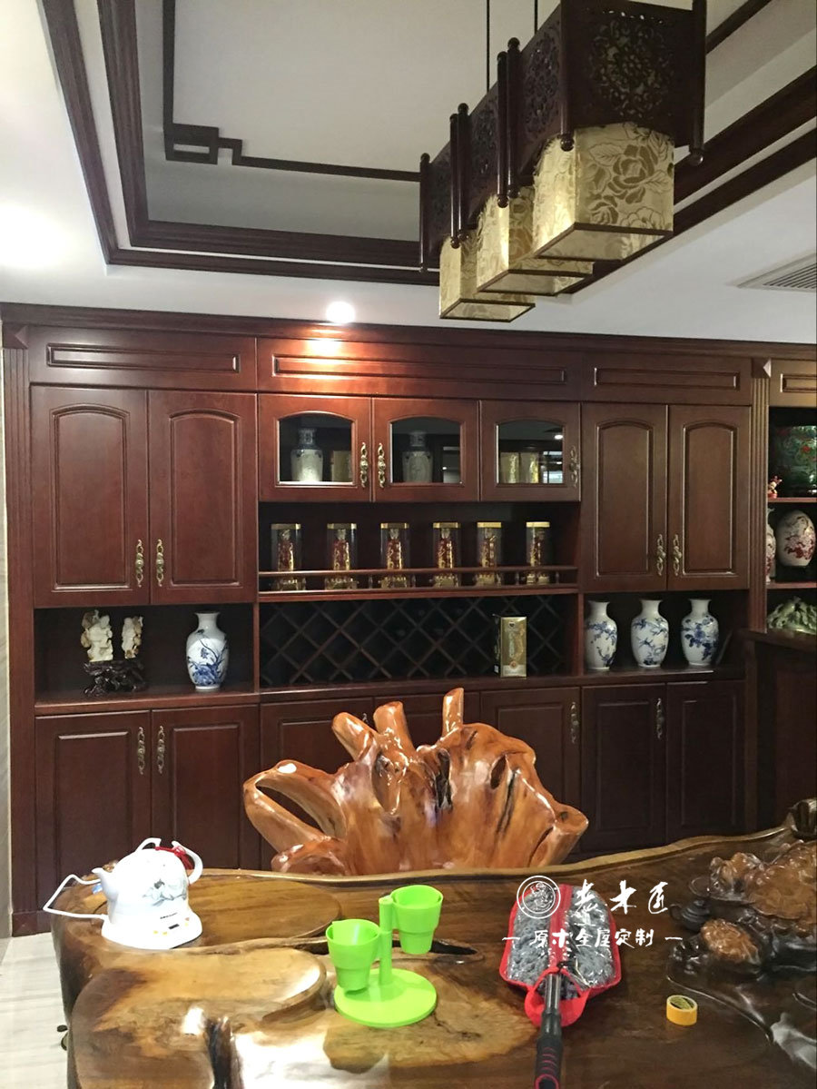 ��ʽ�L(f��ng)��ԭľ���ư���