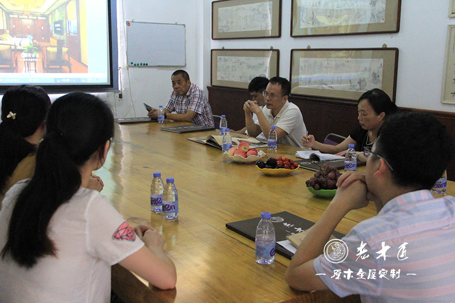 漳州市薌城區(qū)政府領(lǐng)導(dǎo)蒞臨老木匠調(diào)研