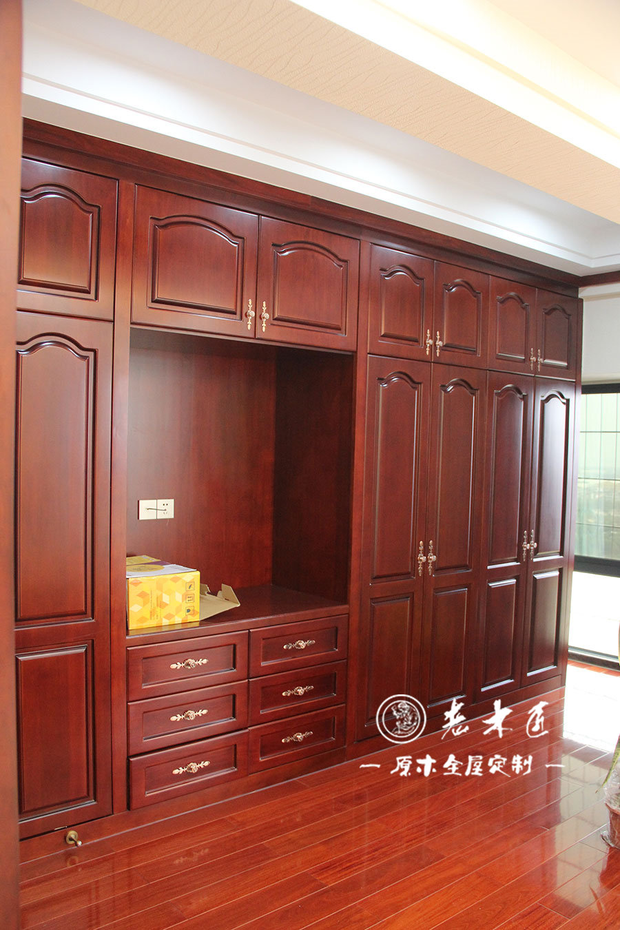 臥室電視柜裝修效果圖