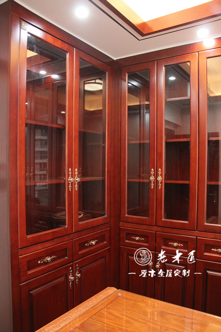 書房原木書柜裝修效果圖