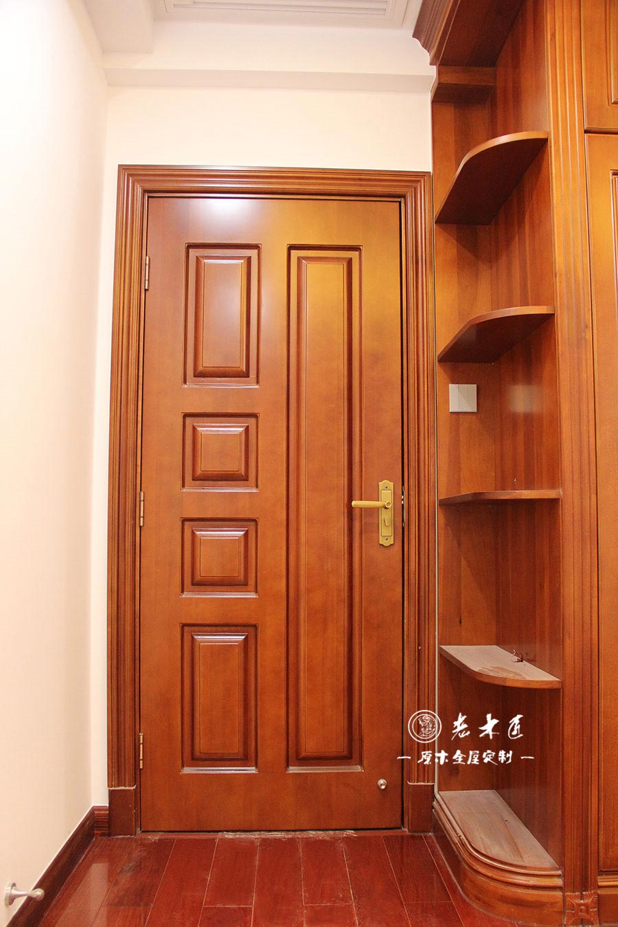 臥室原木衣柜效果圖