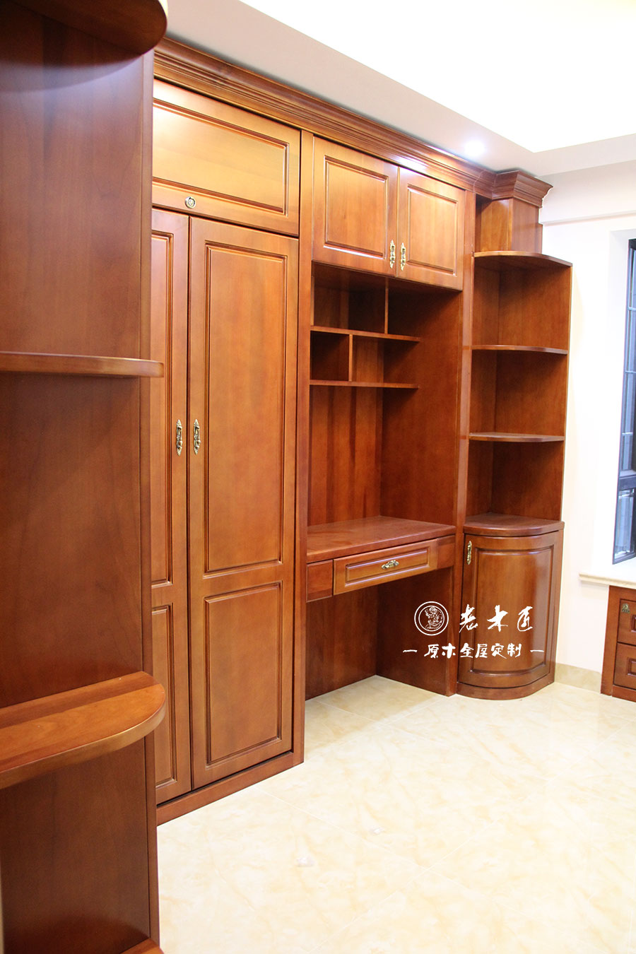 書房原木書柜裝修效果圖