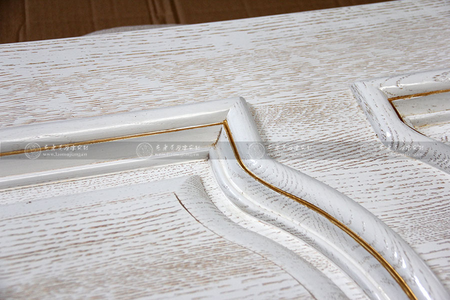 老木匠原木門圖片