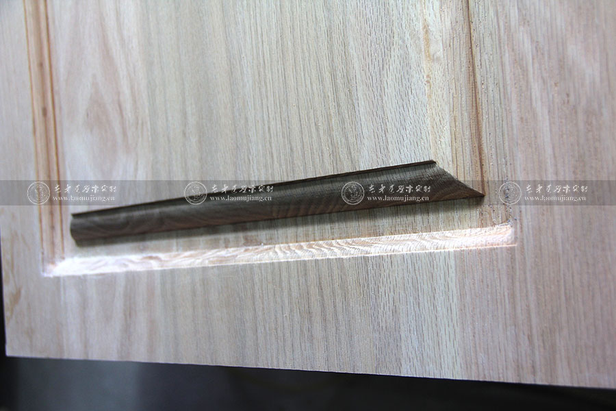 老木匠原木門圖片