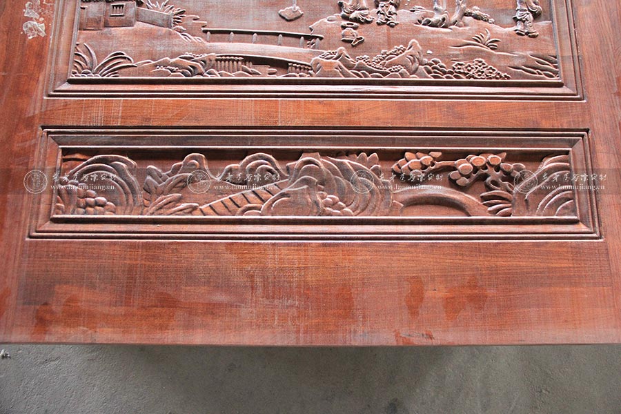 老木匠原木門圖片