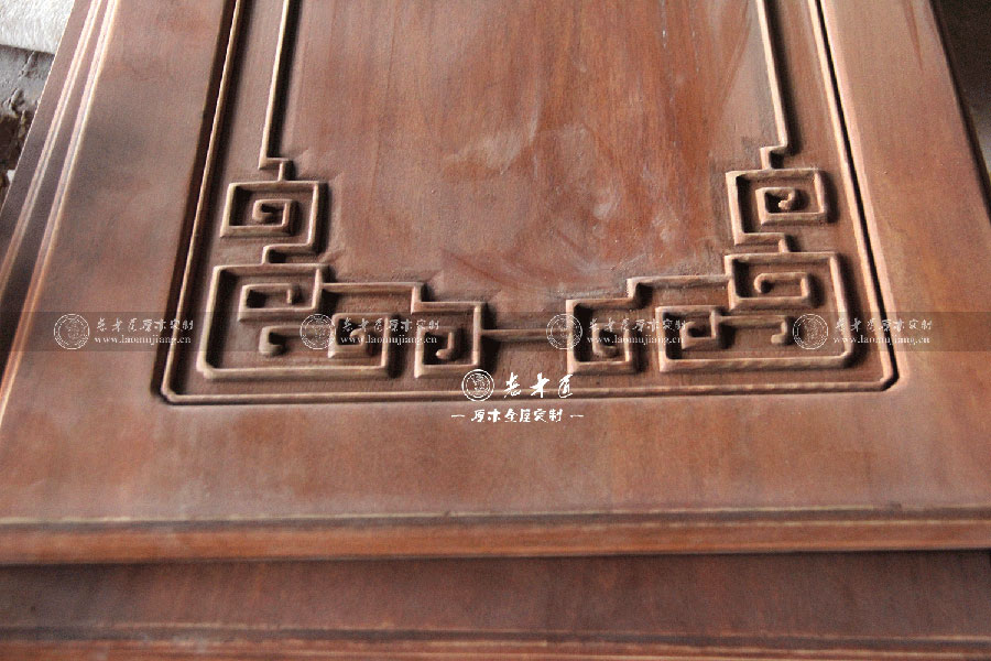 原木雕花圖片
