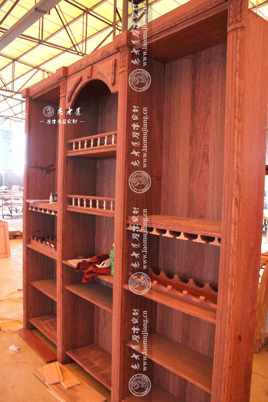 原木定制酒柜圖片