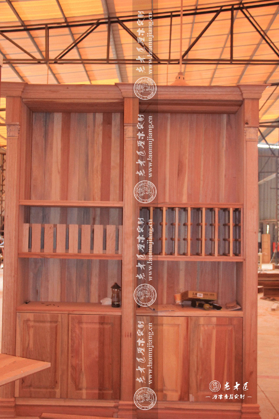 原木定制酒柜圖片