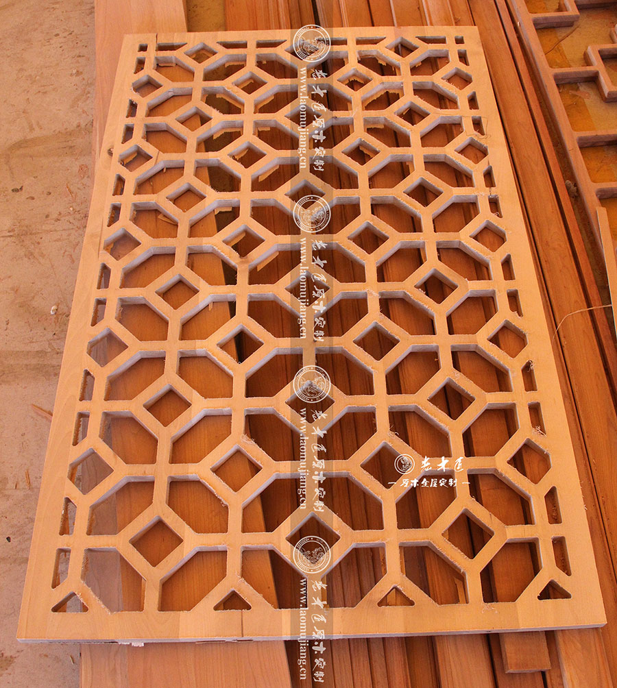 原木花格屏風(fēng)圖片