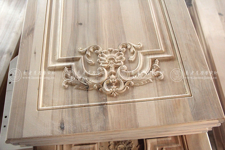 老木匠新中式原木平開(kāi)門(mén)板