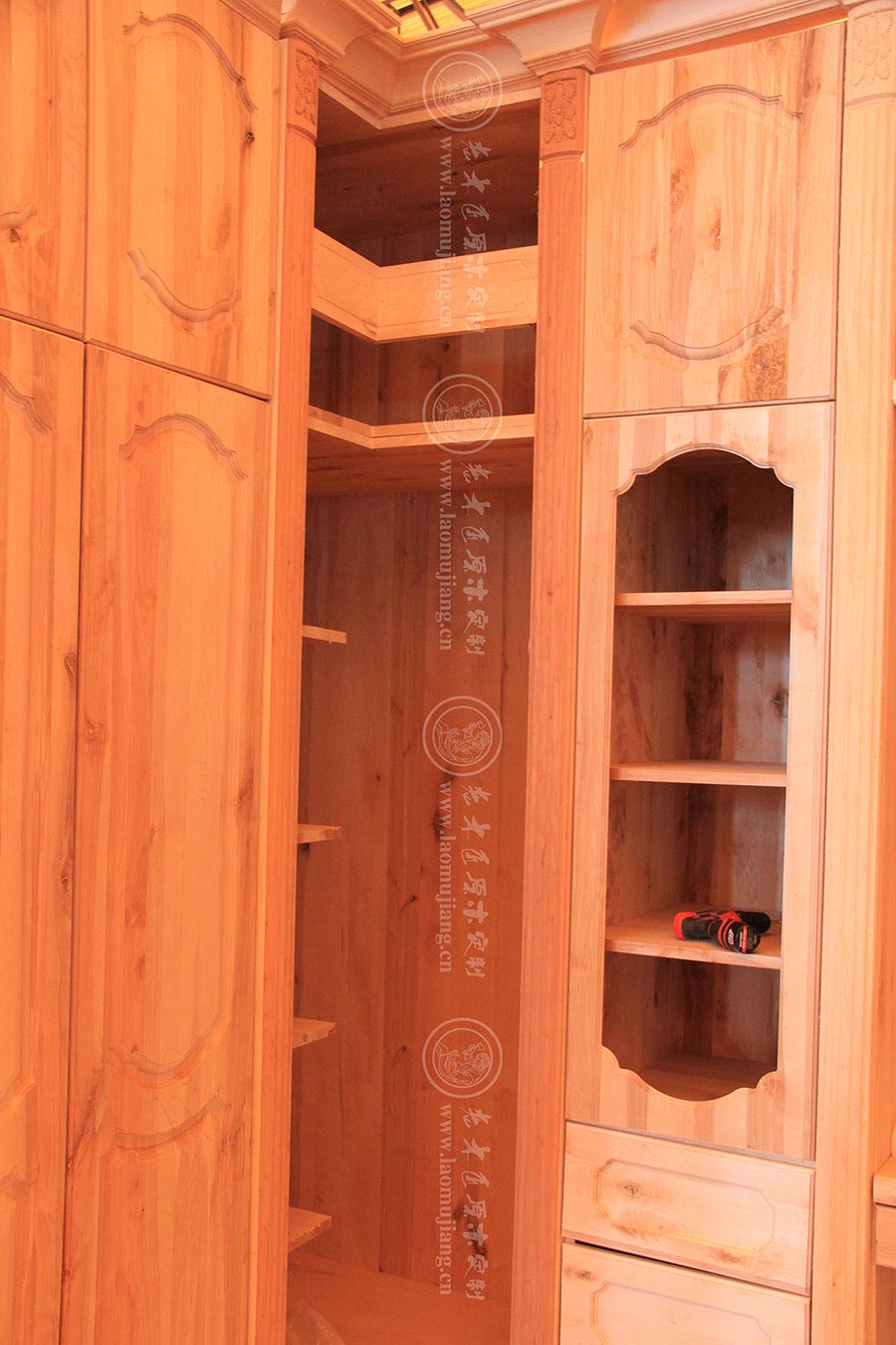 老木匠原木定制家具