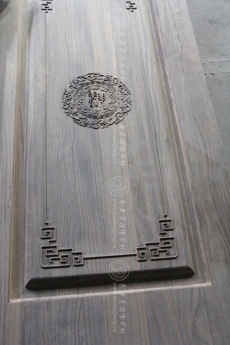 老木匠原木門(mén)