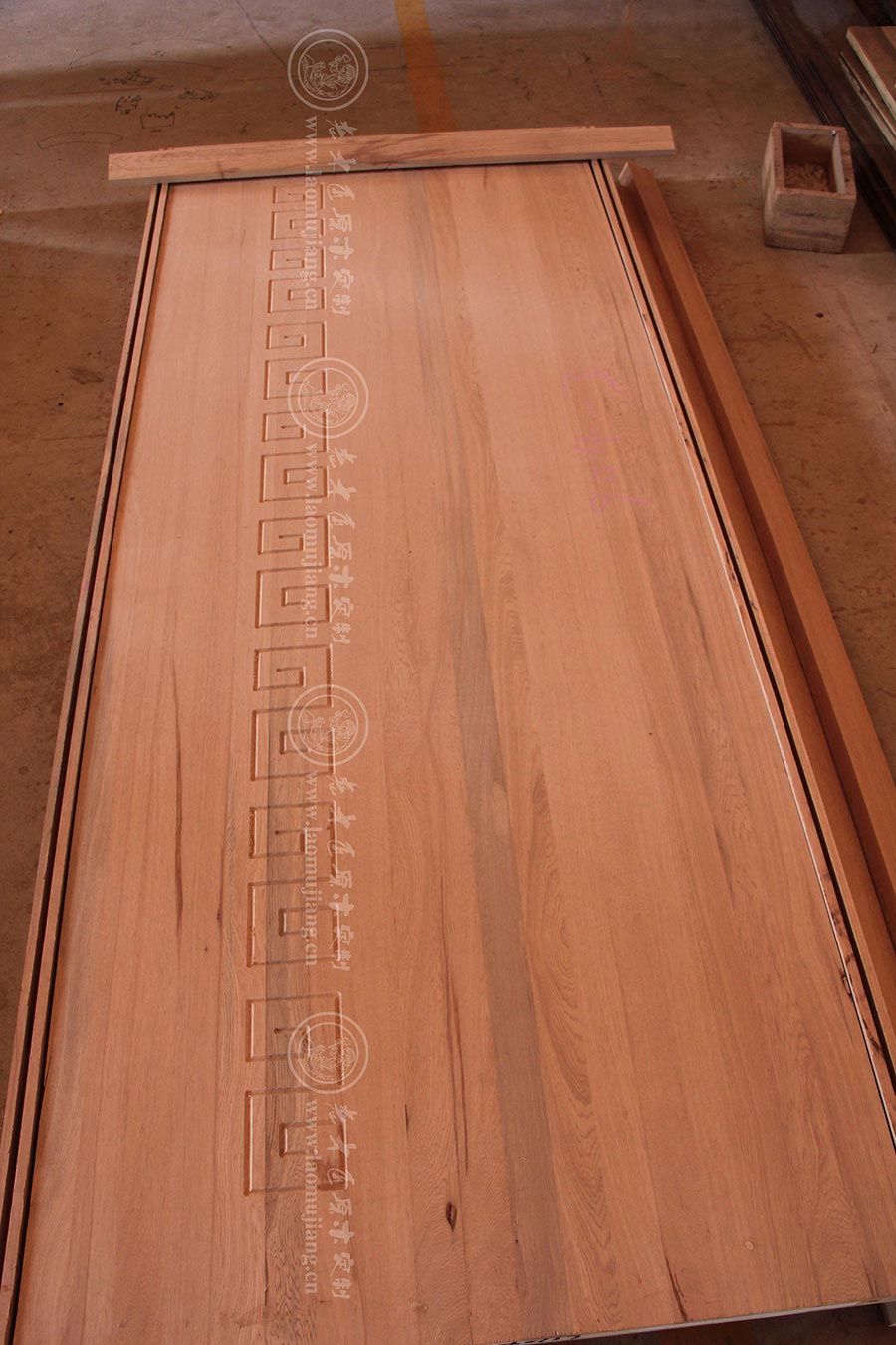 老木匠原木門(mén)