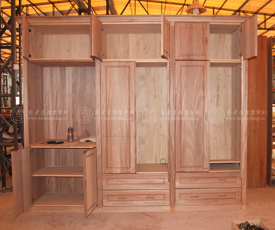 老木匠原木整體衣柜
