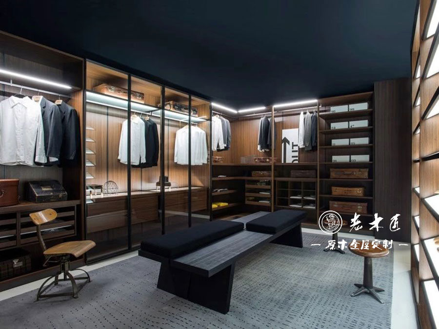 原木輕奢衣帽間設(shè)計(jì)效果圖