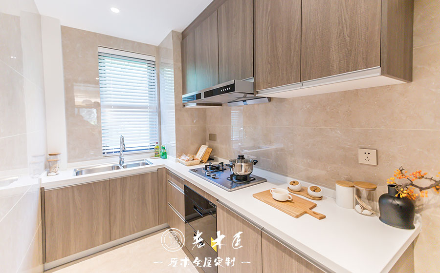 原木輕奢廚房效果圖