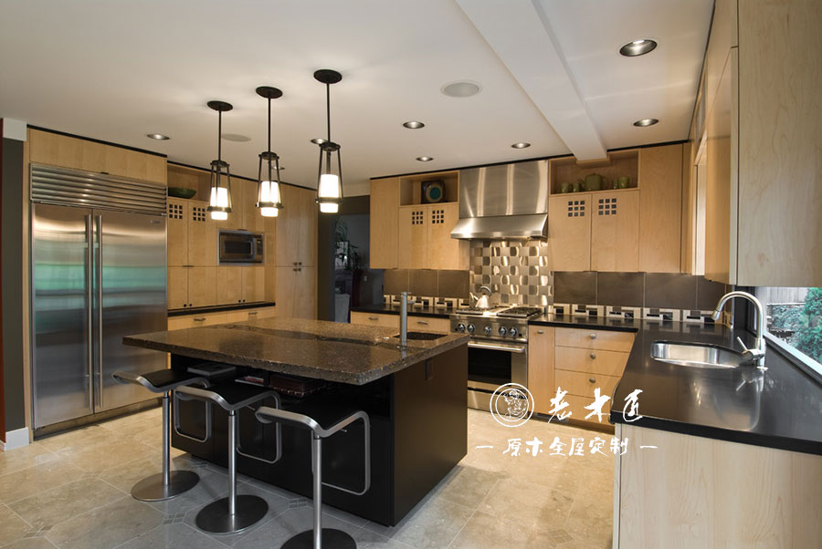 原木輕奢廚房效果圖