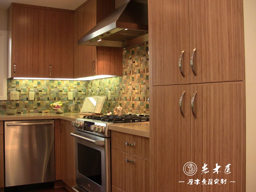 原木輕奢廚房效果圖