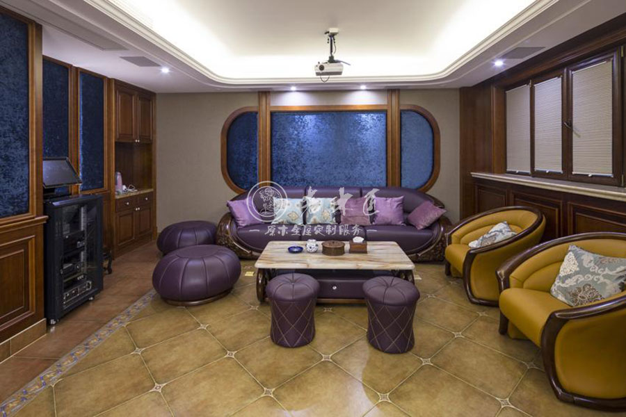 別墅歐式實(shí)木全屋定制