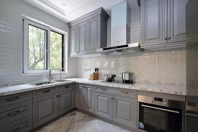 高級灰美式原木家居