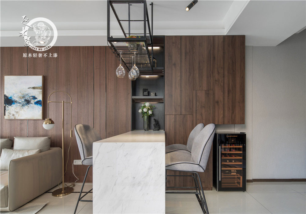 原木輕奢客廳背景墻