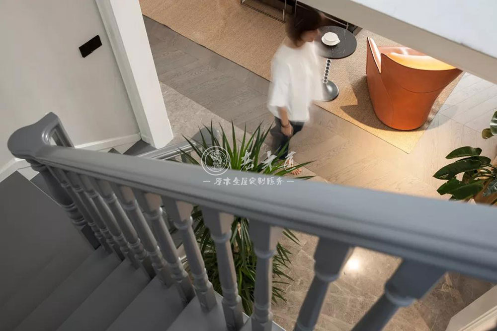 高級(jí)灰整木家居