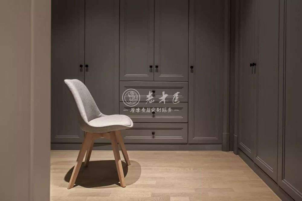 高級(jí)灰整木家居