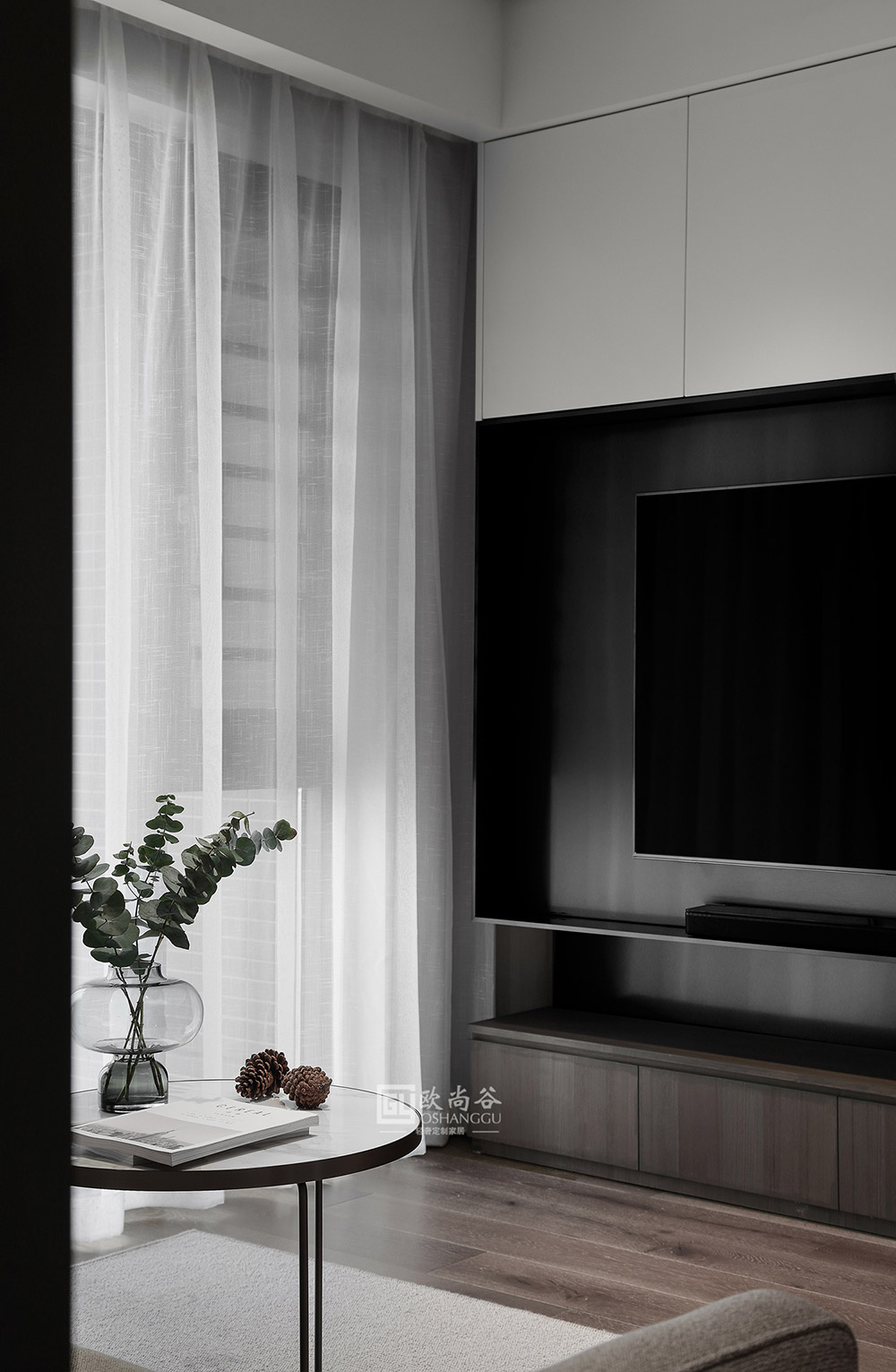 現(xiàn)代極簡輕奢風(fēng)家居