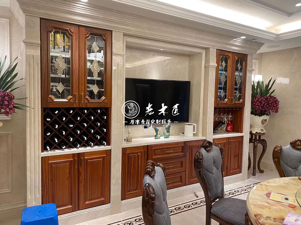 歐式實(shí)木定制家居