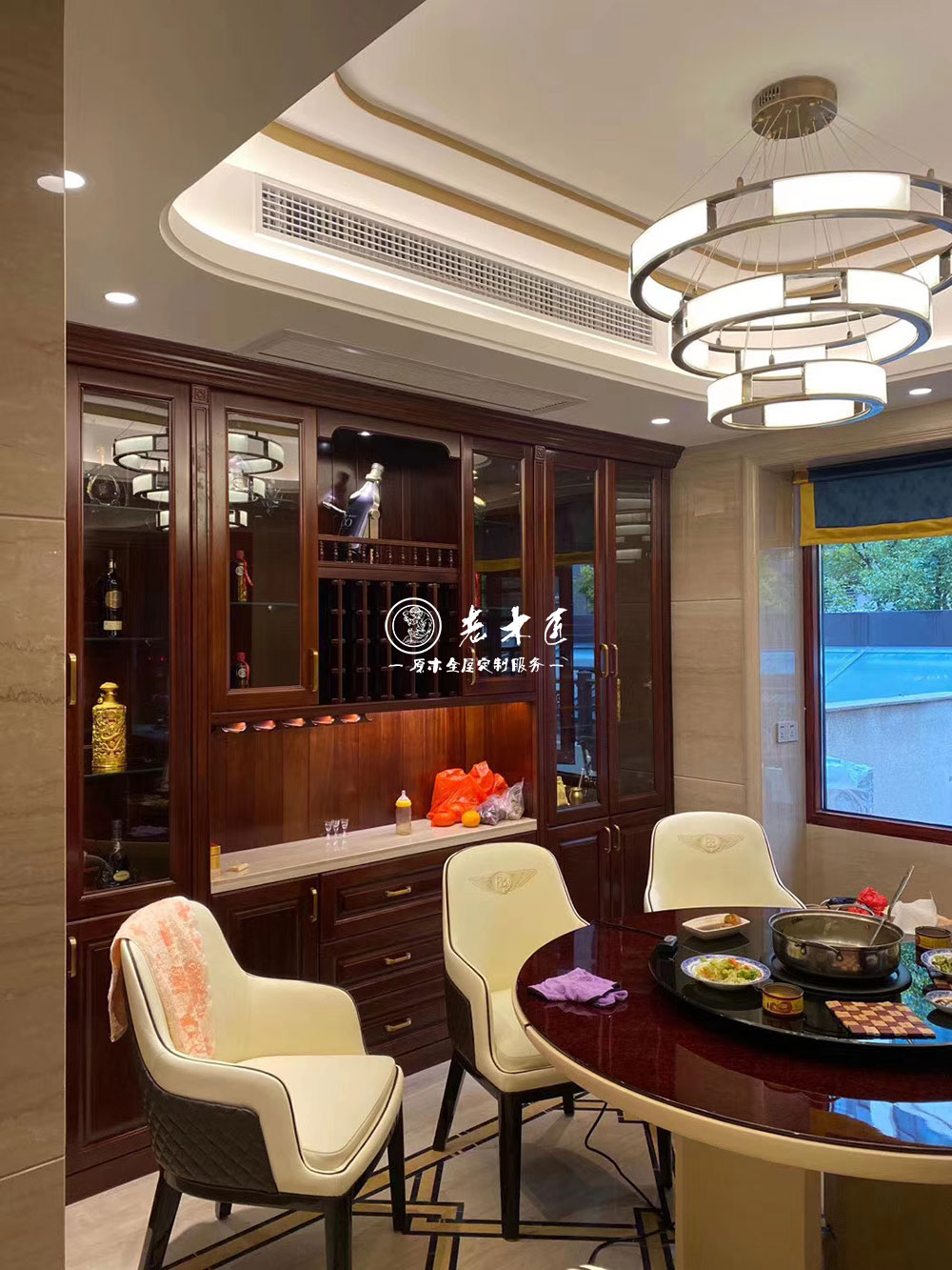 歐式實(shí)木定制家居