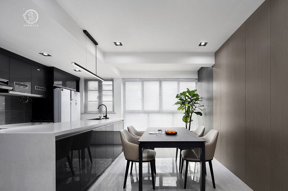 輕奢廚房定制