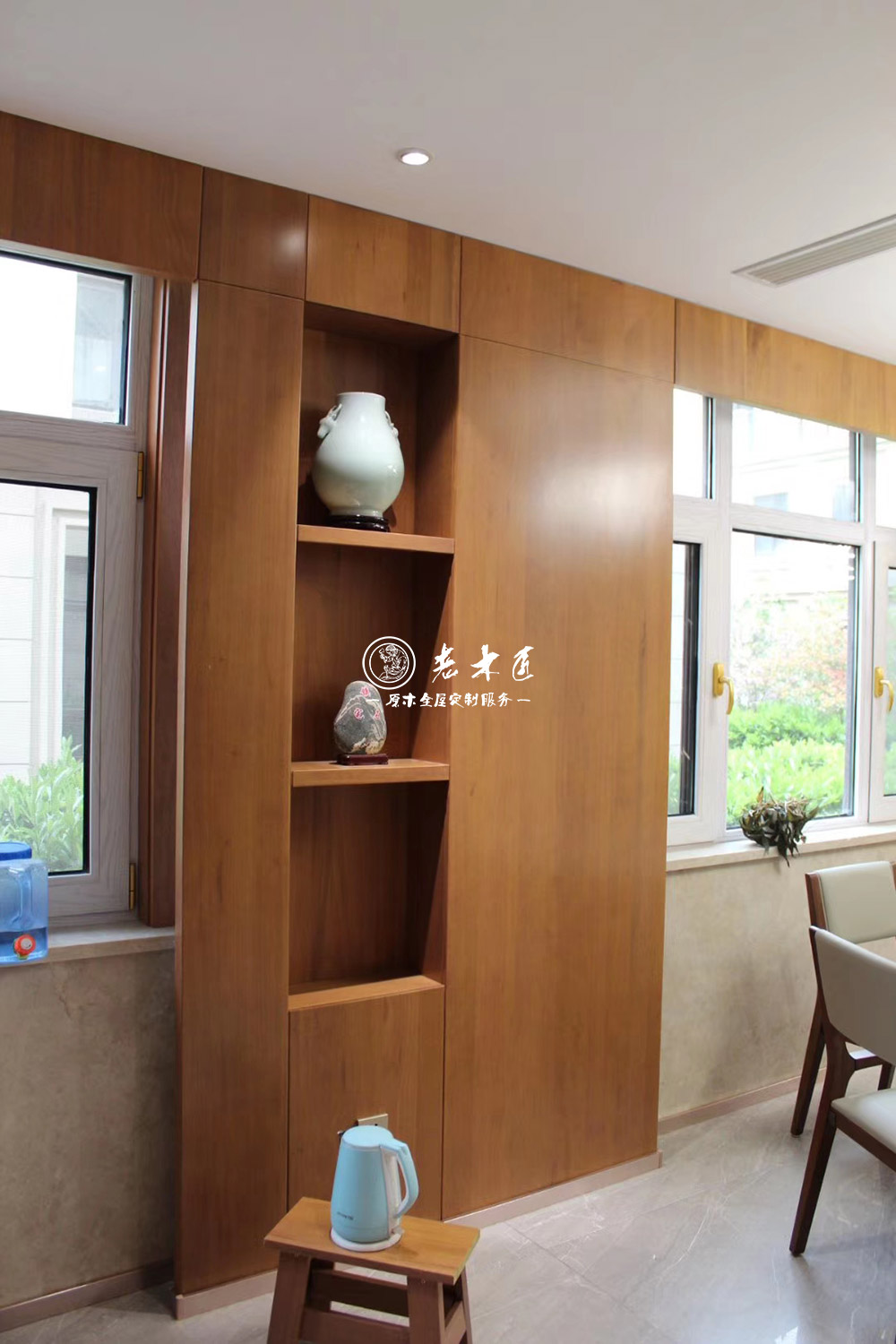 極簡(jiǎn)實(shí)木定制家居