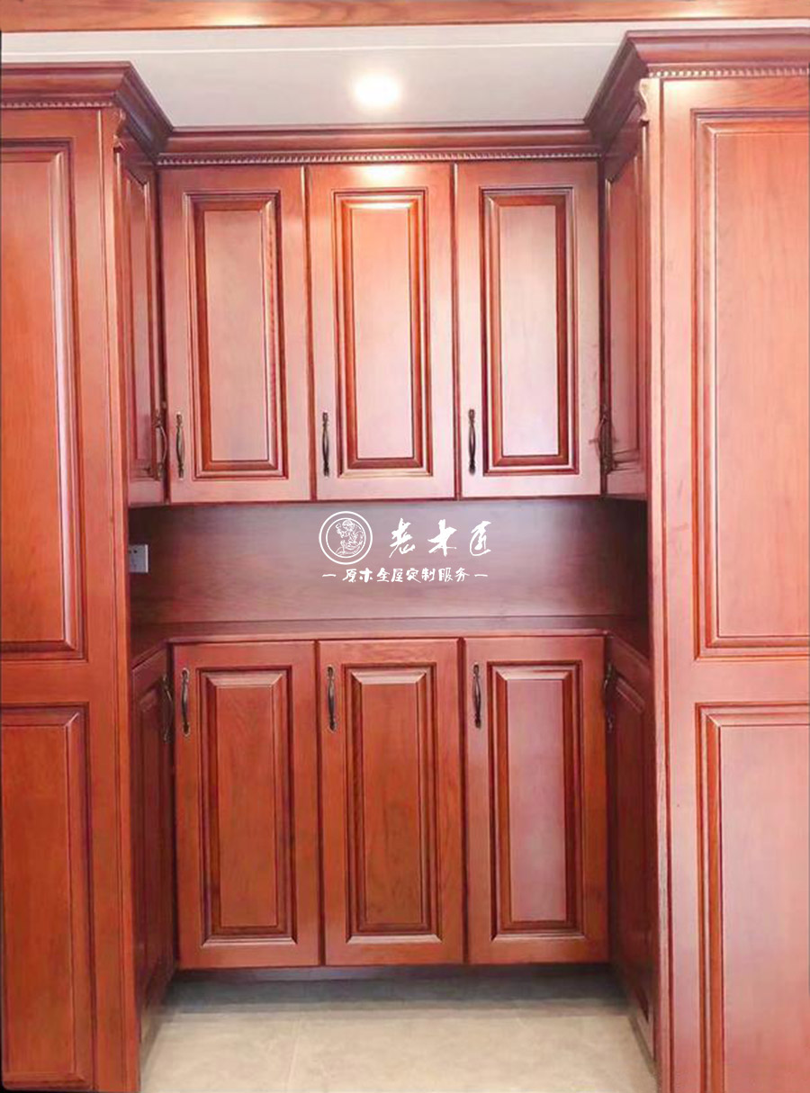 歐式實(shí)木定制