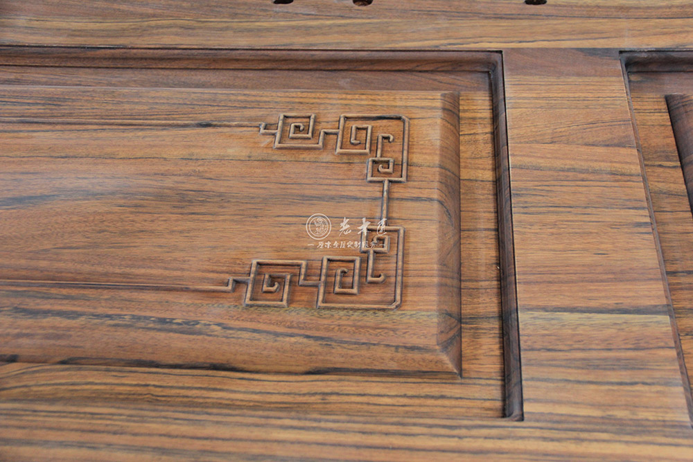 中式整板原木門(mén)