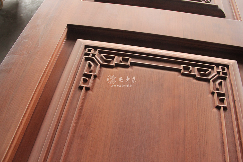 中式整板原木門(mén)