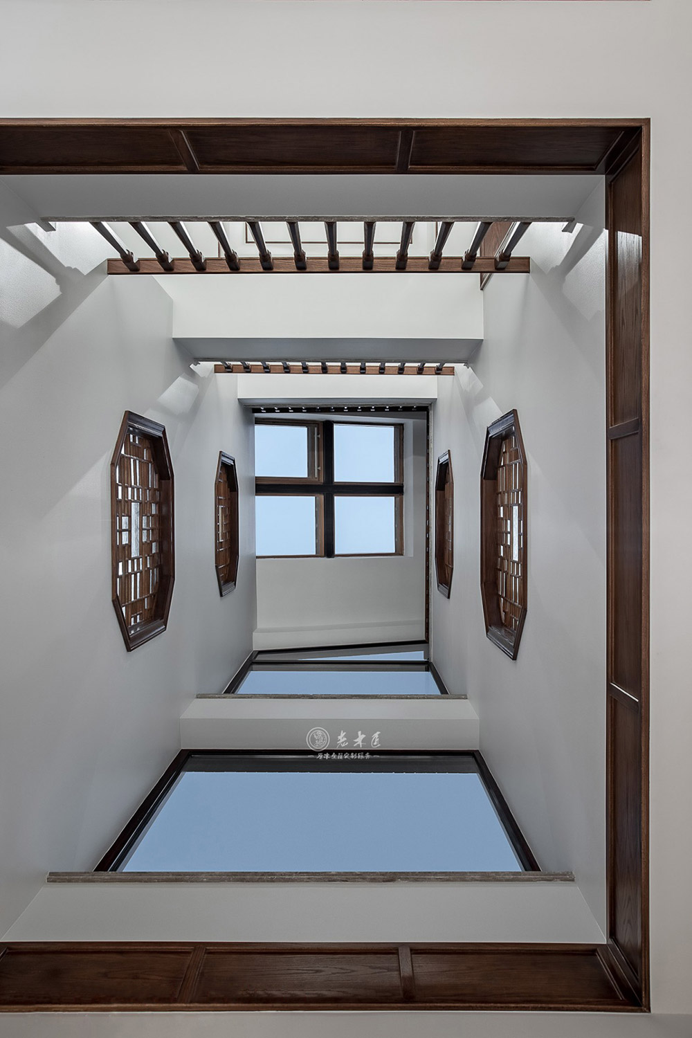 別墅新中式原木全屋定制