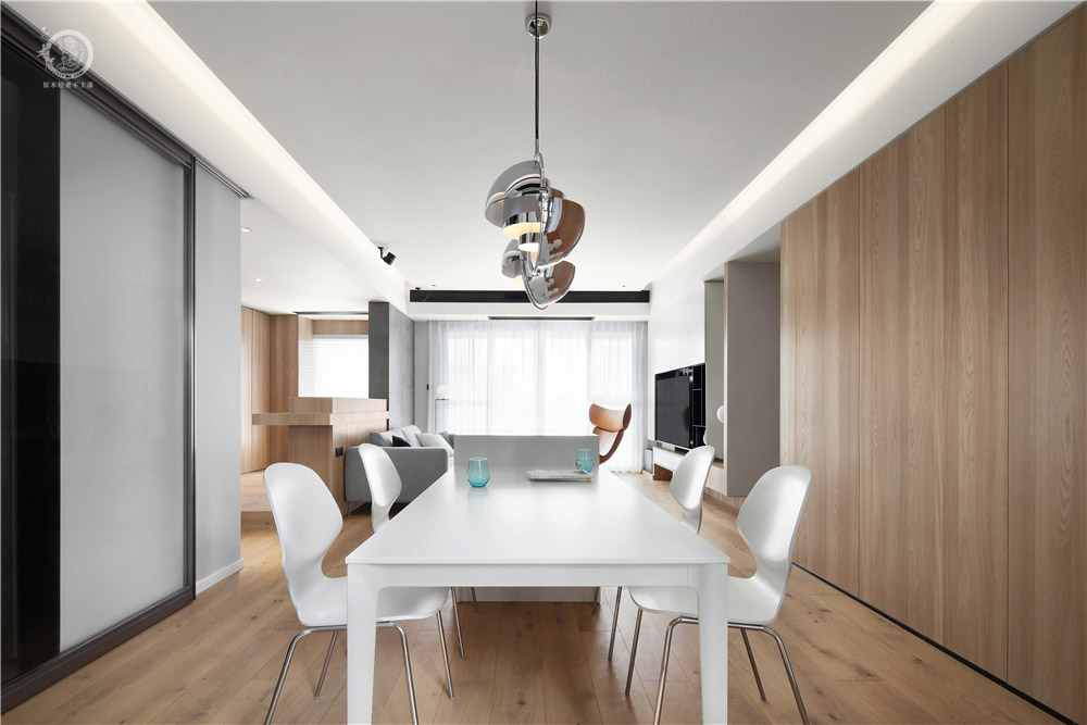 原木輕奢餐廳設(shè)計(jì)