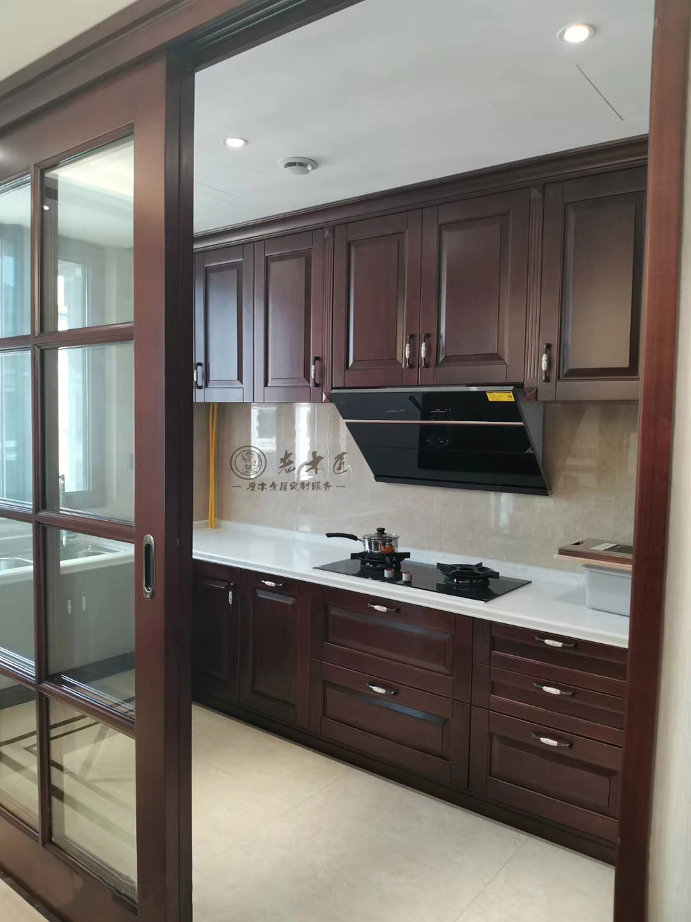 新中式實(shí)木家居