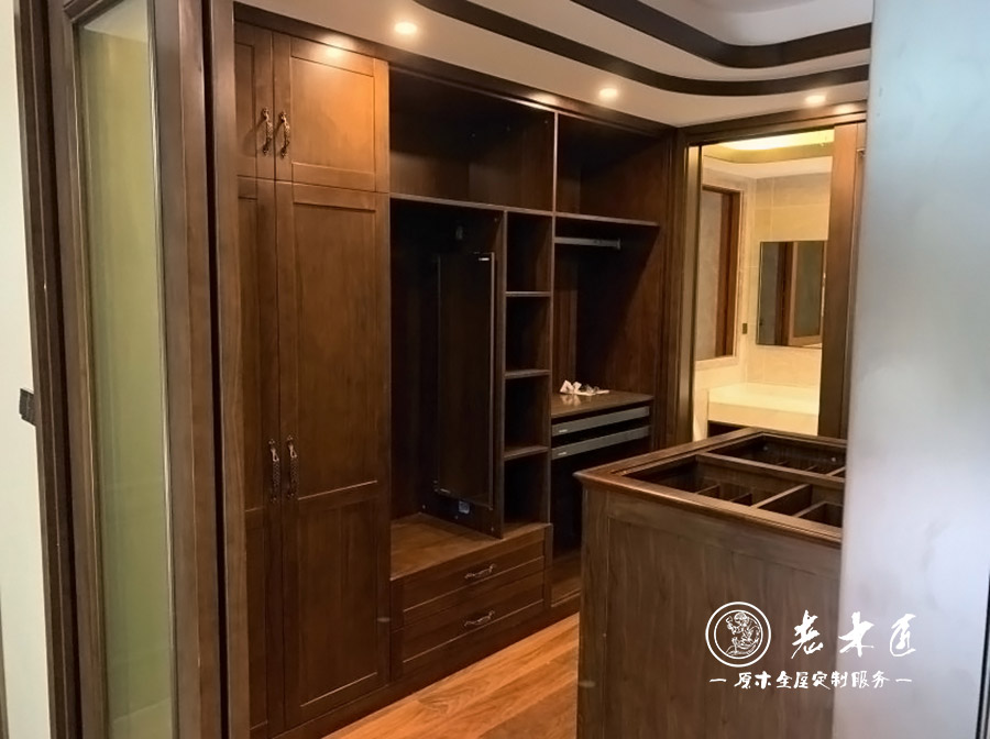 全屋定制簡(jiǎn)中風(fēng)格