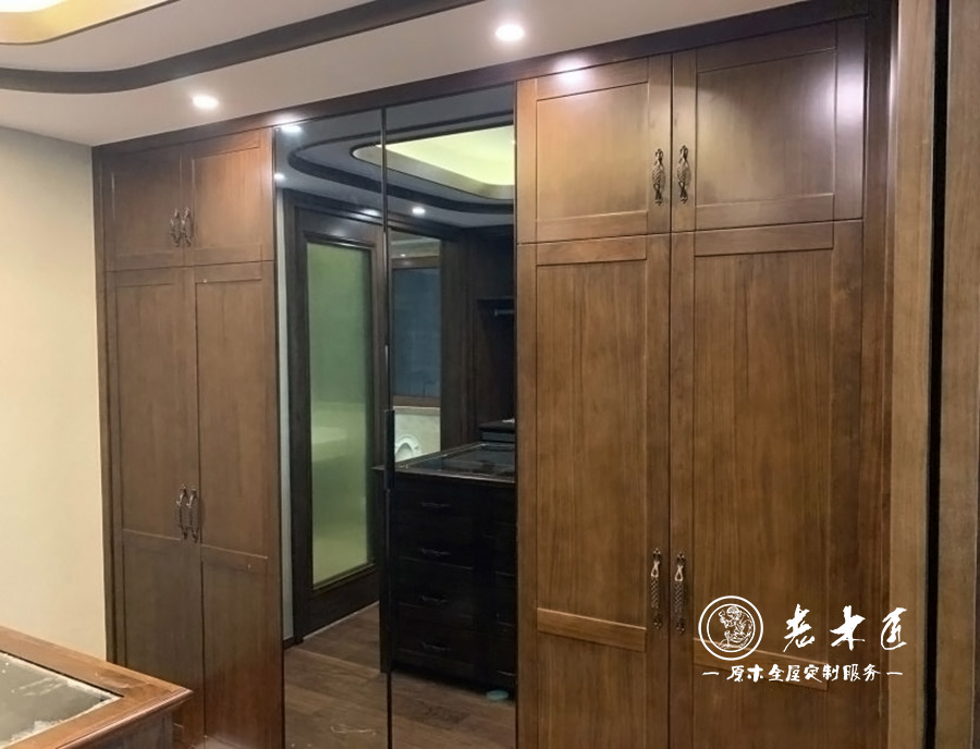 全屋定制簡(jiǎn)中風(fēng)格