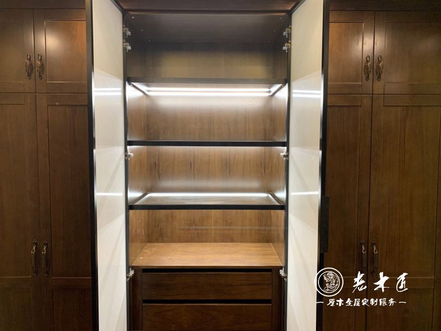 全屋定制簡(jiǎn)中風(fēng)格