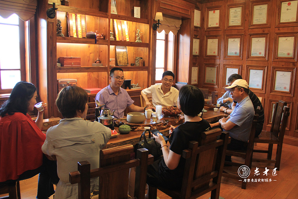 高新技術(shù)企業(yè)協(xié)會領(lǐng)導(dǎo)