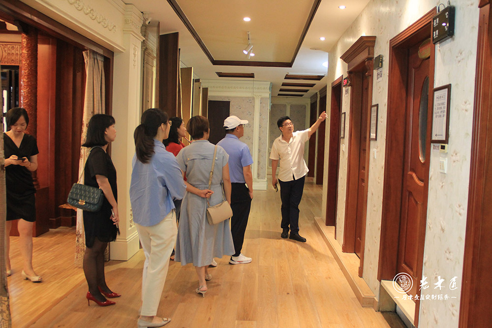 高新技術(shù)企業(yè)協(xié)會領(lǐng)導(dǎo)