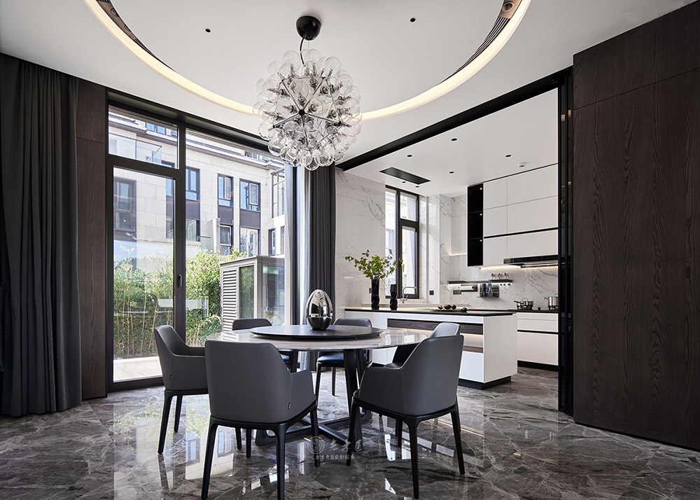 現(xiàn)代輕奢風(fēng)別墅