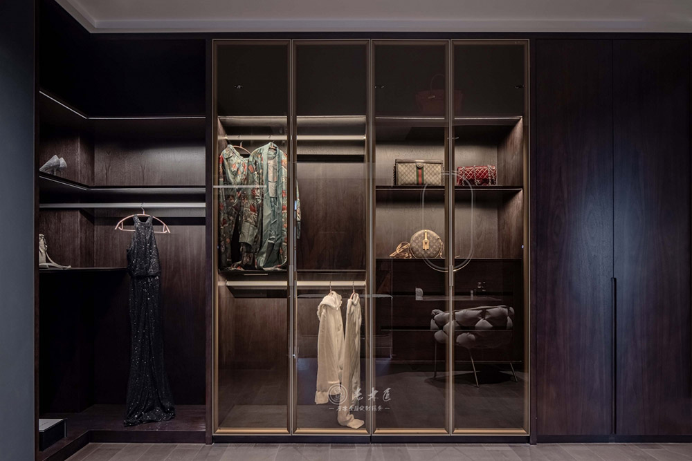 別墅輕奢新中式原木定制