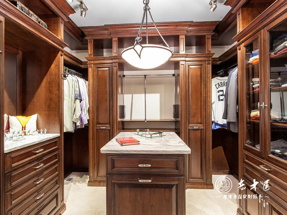 走入式衣柜訂制效果圖 整體衣柜效果圖