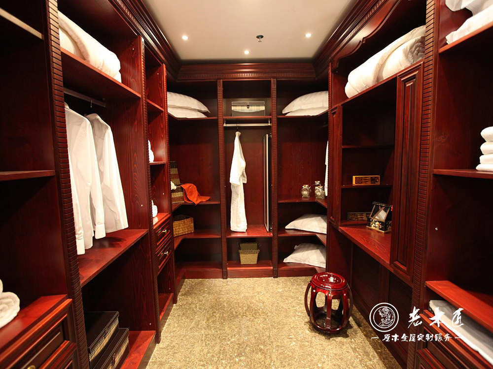 實木衣柜生產(chǎn)廠家 走入式衣柜定做廠家