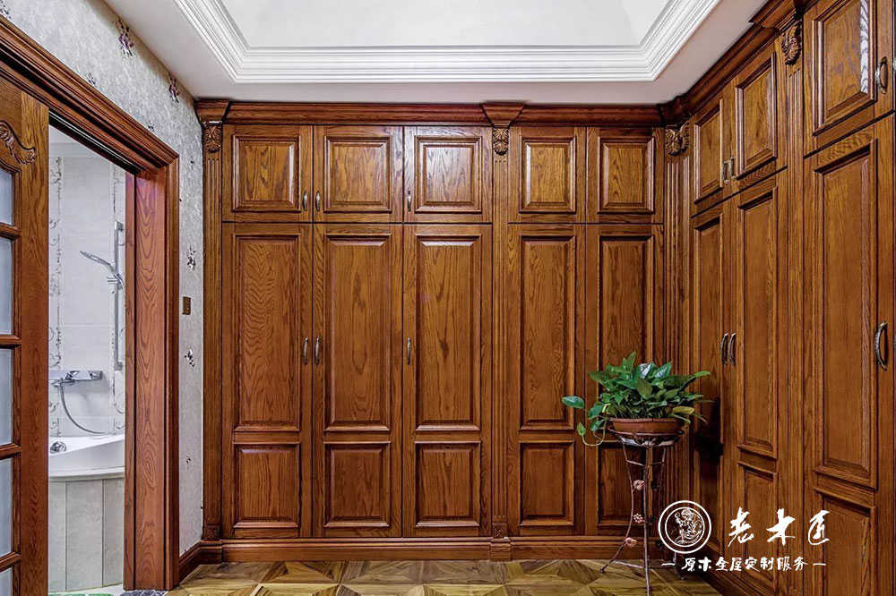 走入式衣柜設(shè)計(jì)材質(zhì)_衣帽間衣柜材質(zhì)